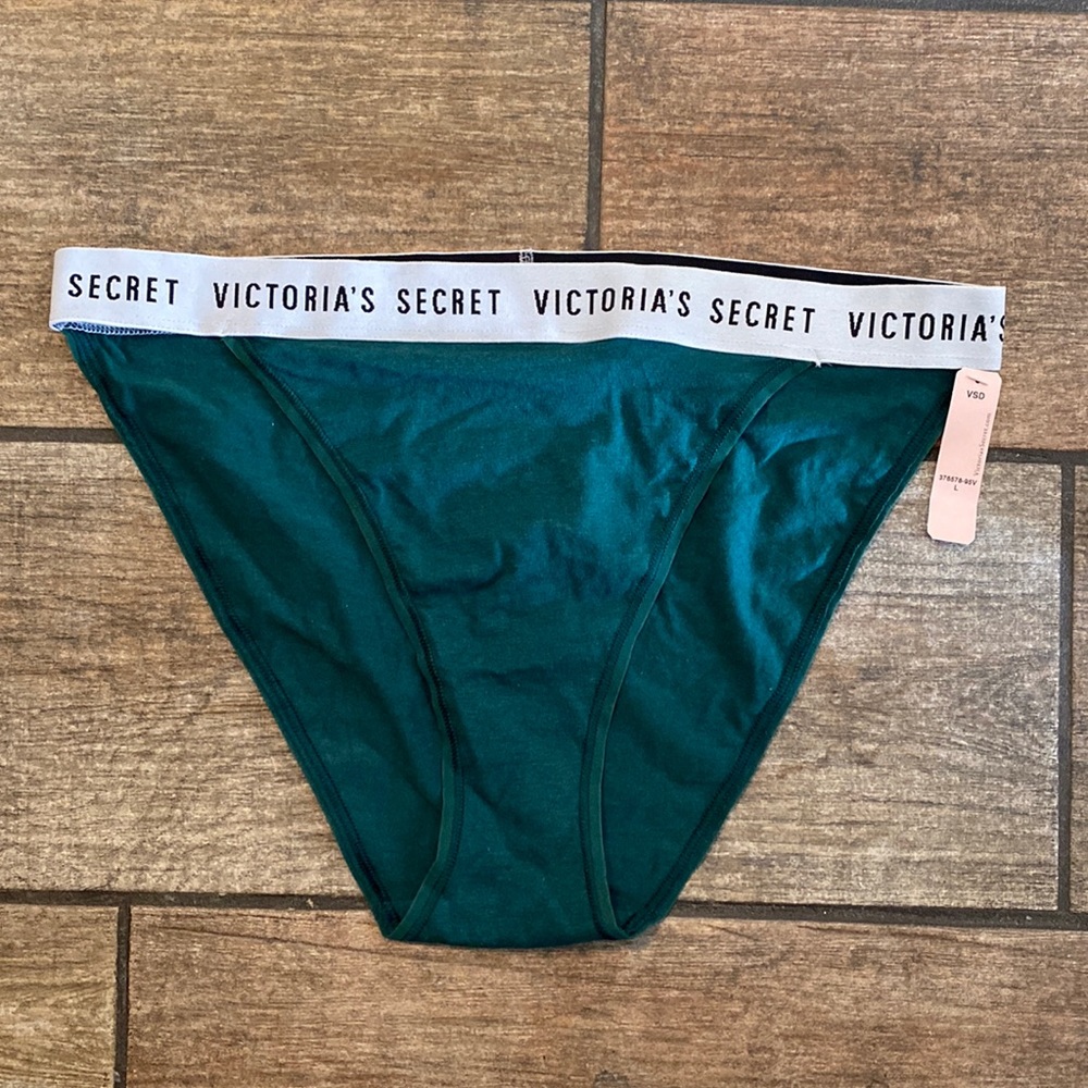 NWT Victoria’s Secret High Leg Bikini Underwear SZ: Large